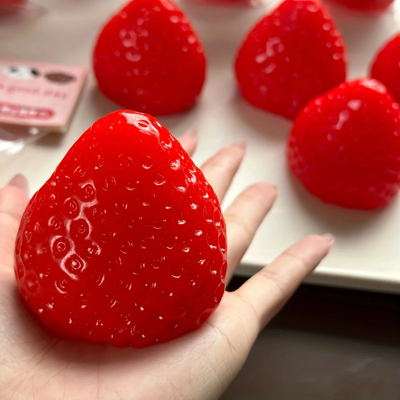 Strawberry Taba Squishy Fidget - Stationery Office 评论和价格